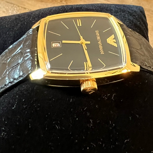NWOT Vintage Emporio Armani Croc Embossed Watch - Picture 2 of 7
